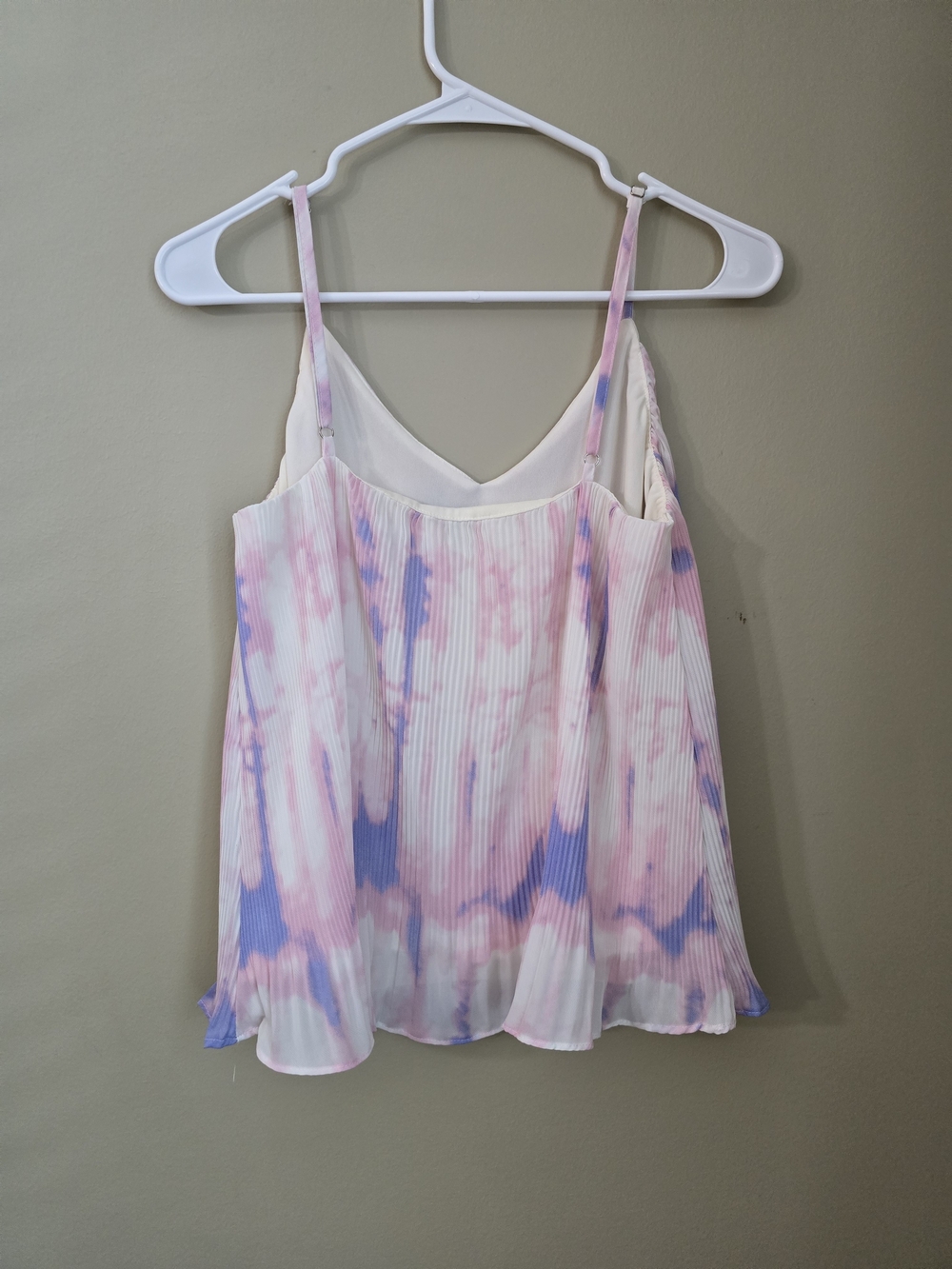 She + Sky Pink and Lavender Tie-Dye Pleated Cami Women Size S - Picture 2 of 6